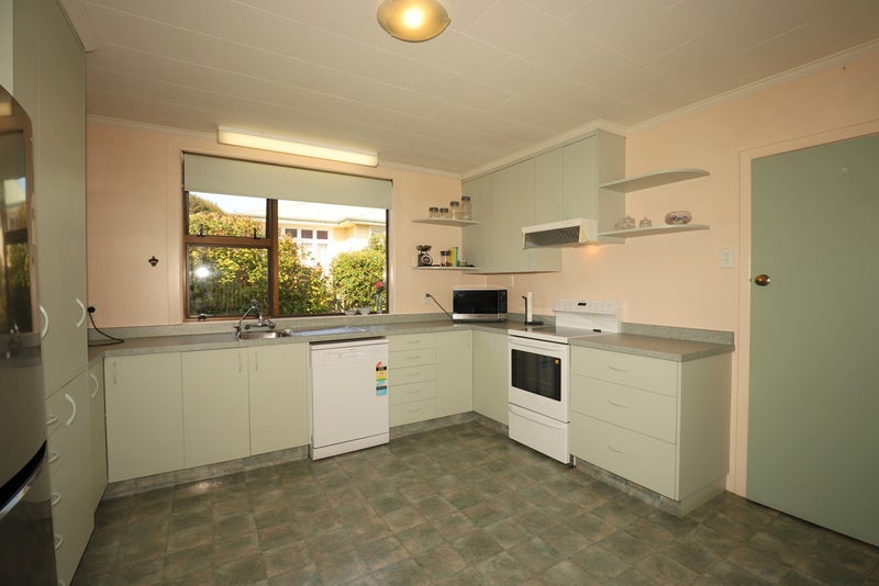 126 Conyers Street, Heidelberg, Invercargill - Carousel 2