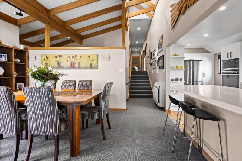 12A Cobden Crescent, Bluff Hill, Napier - Carousel 2