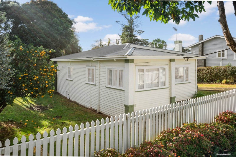 24 Sturges Avenue, Otahuhu, Auckland - Carousel 2