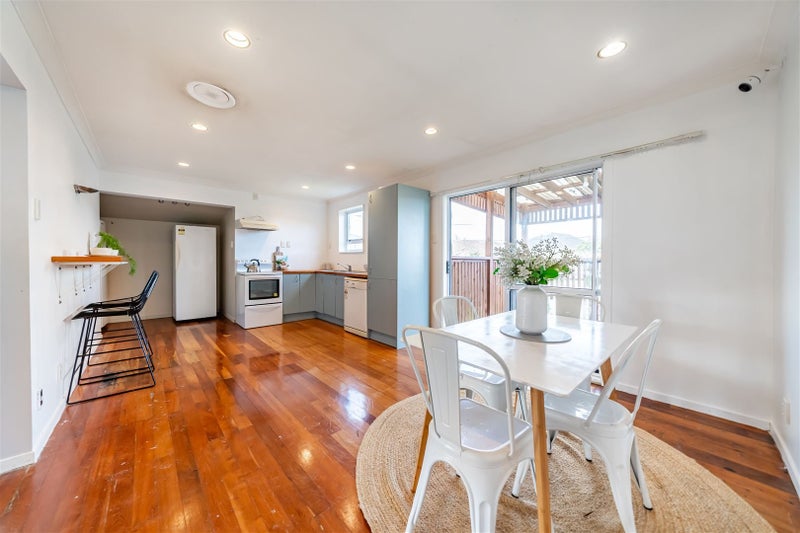 21 Ngata Grove, Trentham, Upper Hutt - Carousel 2