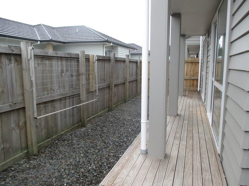 5/39 York Street, Hamilton East, Hamilton - Carousel 2