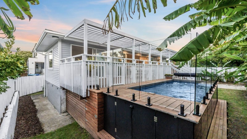 62 Kesteven Avenue, Glendowie, Auckland - Carousel 1