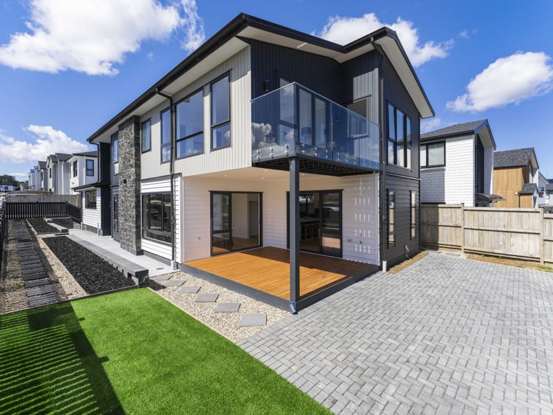 8 Rathfarnham Road, Flat Bush, Auckland - Carousel 1