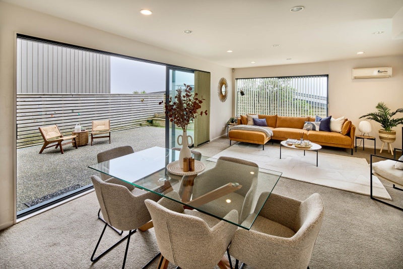 9 Lacebark Lane, Woodridge, Wellington - Carousel 2