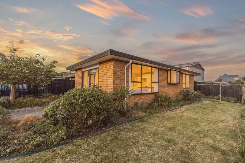 1/16 Pacific Road, North New Brighton, Christchurch - Carousel 2