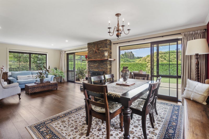 9 Orakei Place, Welcome Bay, Tauranga - Carousel 2