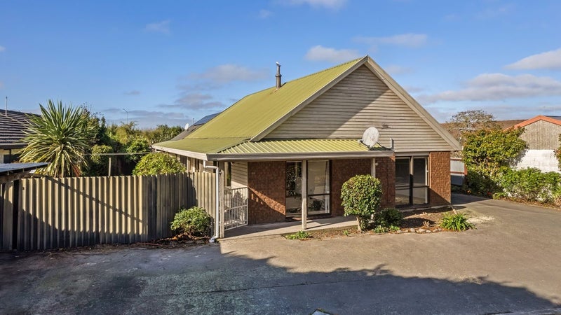 1/16B Langham Place, Redwood, Christchurch - Carousel 1
