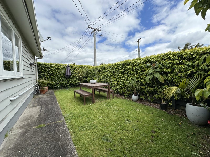 2 Peel Street, Westmere, Auckland - Carousel 2