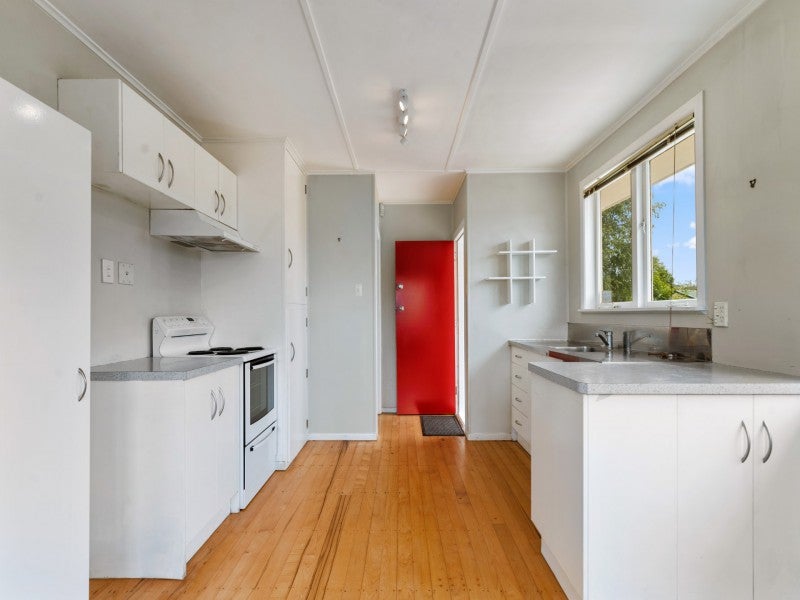 6 Kahu Street, Utuhina, Rotorua - Carousel 2