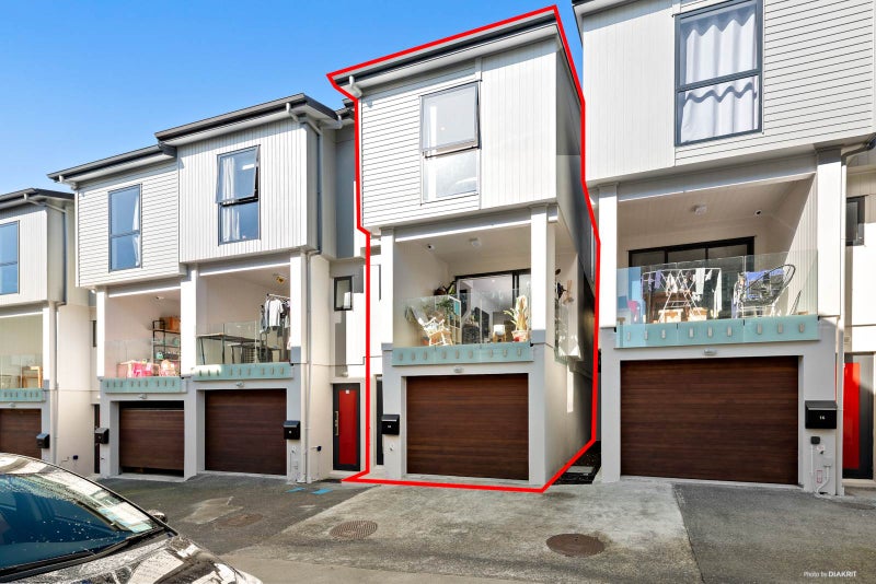 14 Akeake Lane, Albany Heights, Auckland - Carousel 1