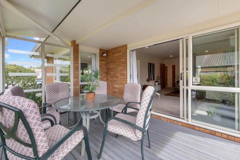 24 Castlehill Court, Wattle Downs, Auckland - Carousel 16