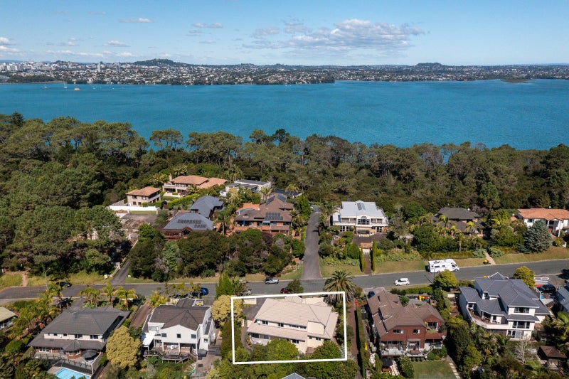 128 Onetaunga Road, Chatswood, Auckland - Carousel 2