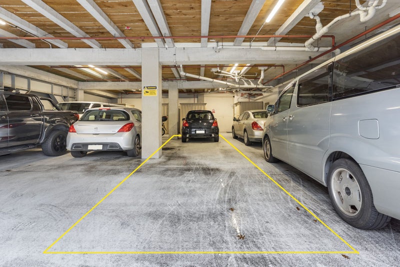 1F/127 Grafton Road, Grafton, Auckland - Carousel 21