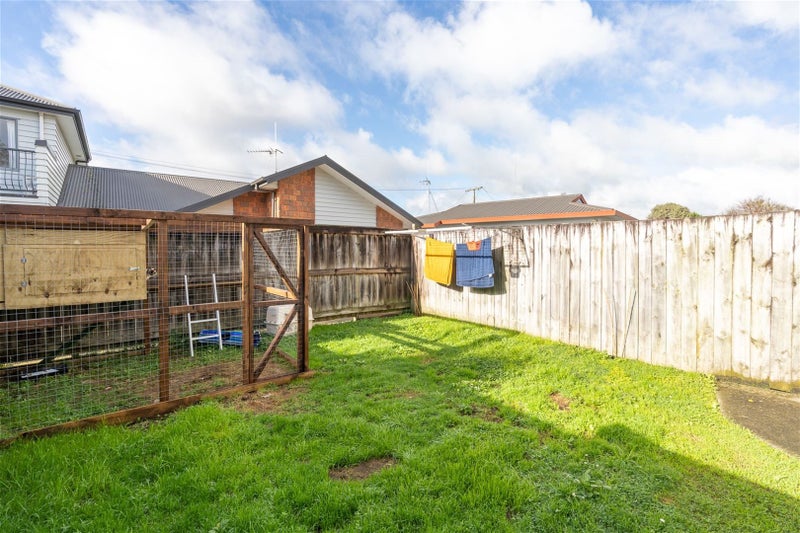 2/219 Killarney Road, Frankton, Hamilton - Carousel 7