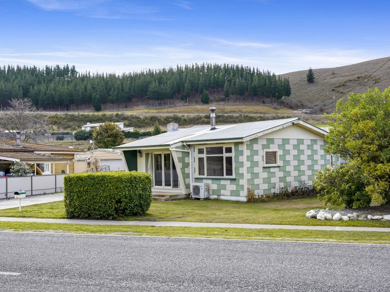 106 Hazlett Street, Clyde, Clyde - Carousel 2