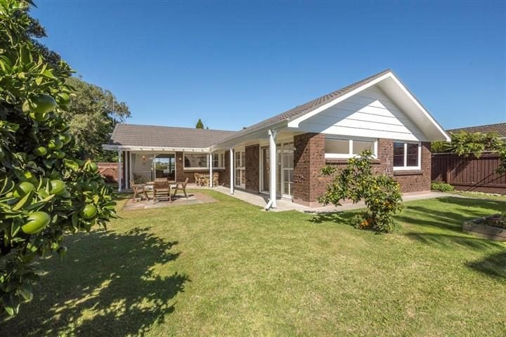 7 Heron Avenue, Matua, Tauranga - Carousel 1
