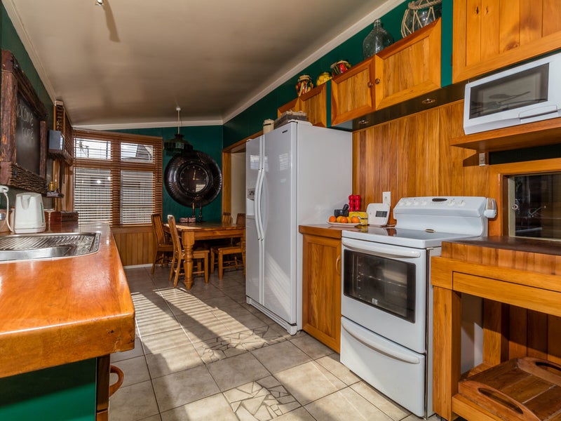 602 Frederick Street West, Mahora, Hastings - Carousel 2