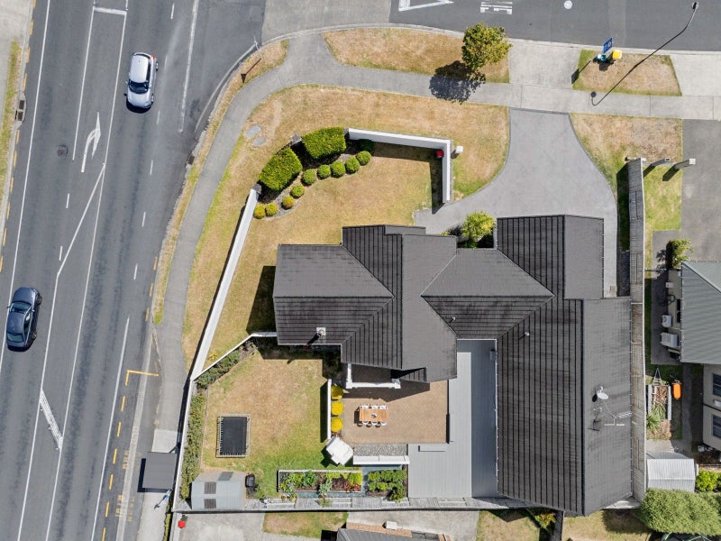 2 Coleraine Drive, Rototuna, Hamilton - Carousel 2