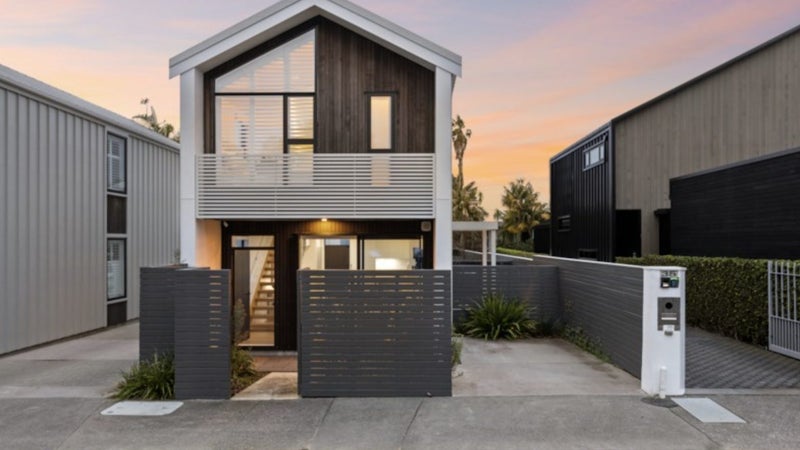 1/37 Hanene Street, St Heliers, Auckland - Carousel 1