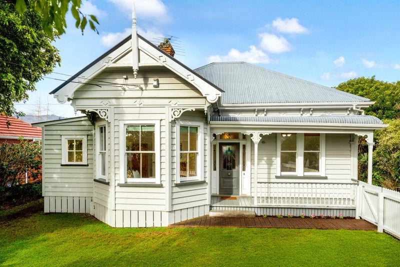 1/2 Arabi Street, Sandringham, Auckland - Carousel 2