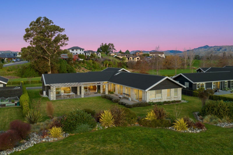 19 Avignon Place, Blenheim - Carousel 1