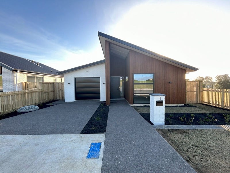 11 Halo Green, Peacocke, Hamilton - Carousel 1