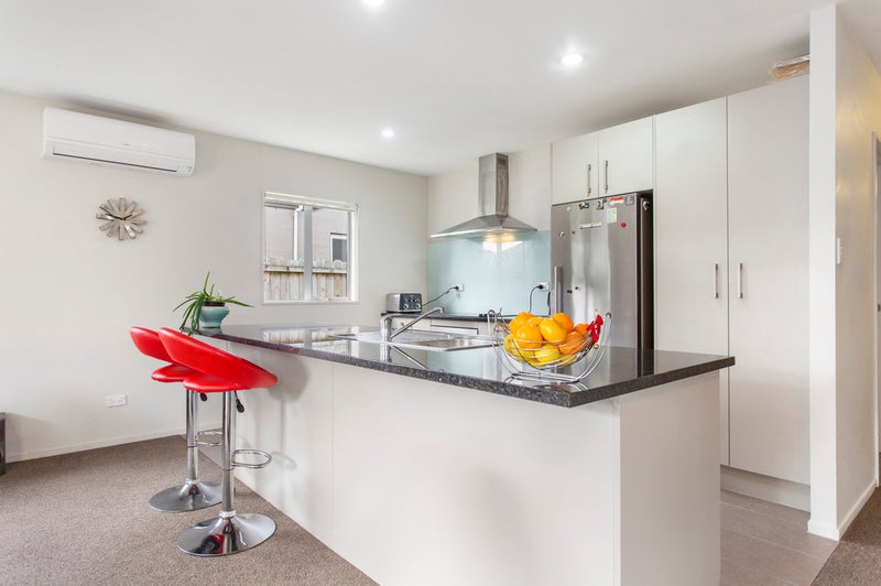 58 Popokatea Drive, Takanini, Auckland - Carousel 2