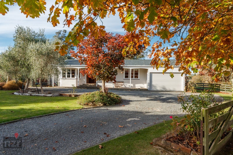 12 Perry Line, Kiwitea, Feilding - Carousel 1