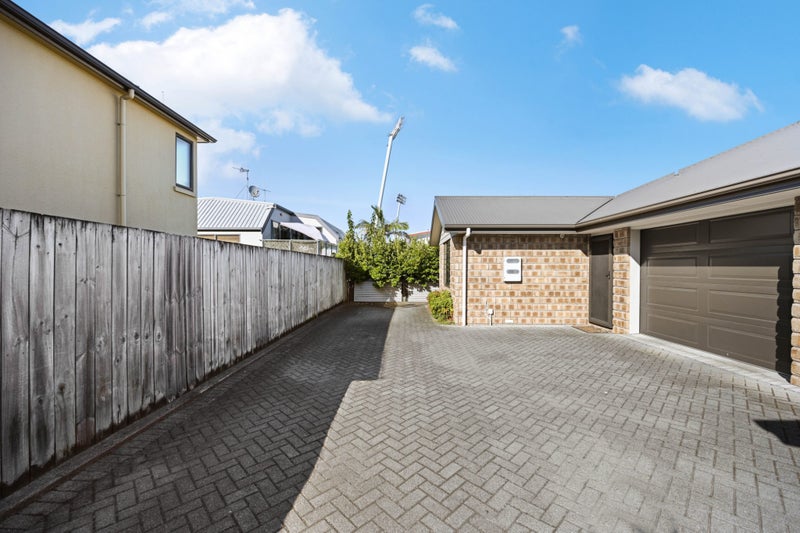 31E Willoughby Street, Whitiora, Hamilton - Carousel 12