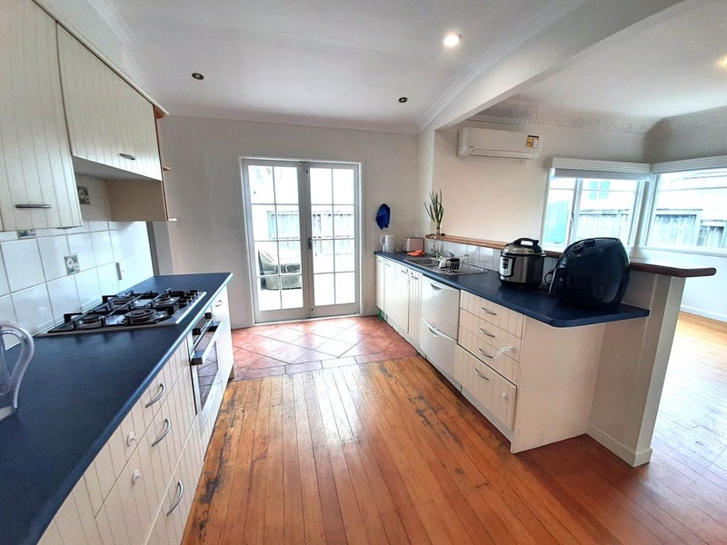 41A Morningside Drive, Mount Albert, Auckland - Carousel 2