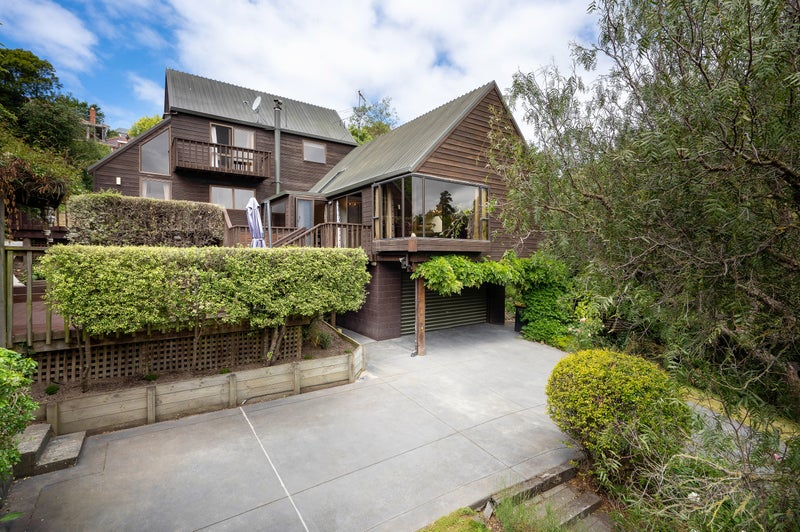 7 Shalamar Drive, Cashmere, Christchurch - Carousel 1