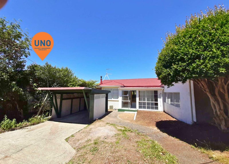 80 Arran Road, Browns Bay, Auckland - Carousel 1