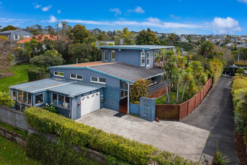 46 Penzance Road, Mairangi Bay, Auckland - Carousel 1
