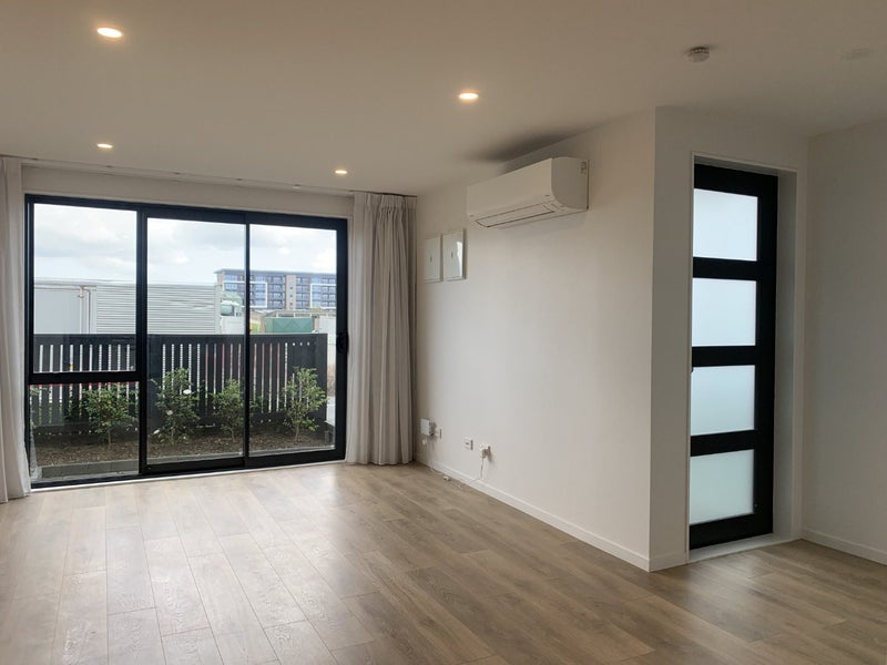 152 Squadron Drive, Hobsonville, Auckland - Carousel 2