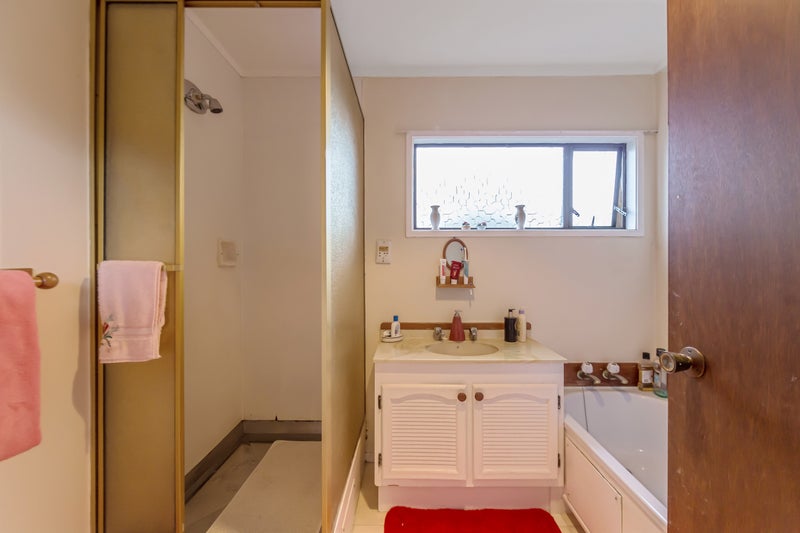 2/66 Ocean View Road, Northcote, Auckland - Carousel 11