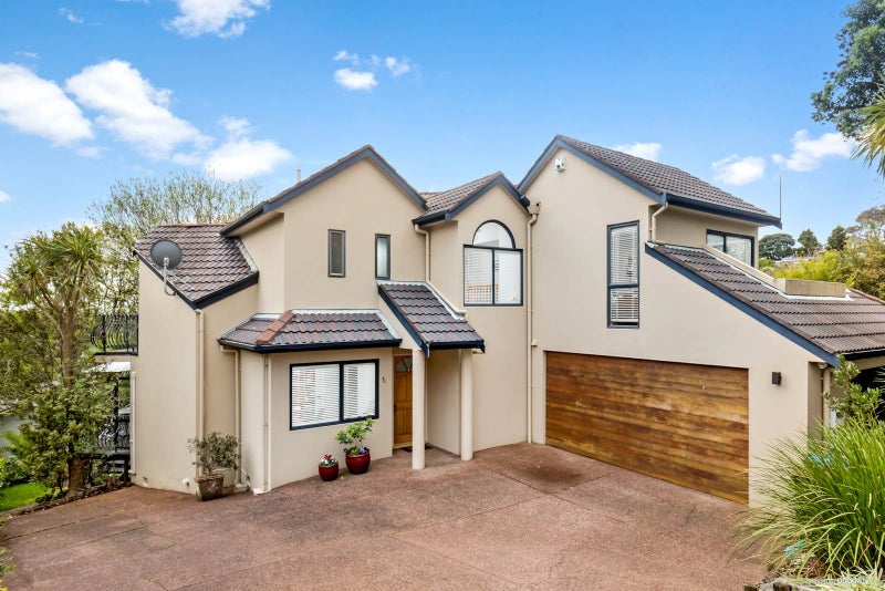 4/17 Cape Horn Road, Waikowhai, Auckland - Carousel 1