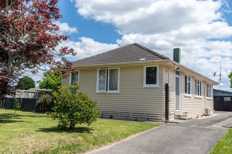 7 College Place, Chartwell, Hamilton - Carousel 1