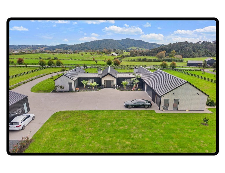 5 Rossbern Lane, Papakura - Carousel 1