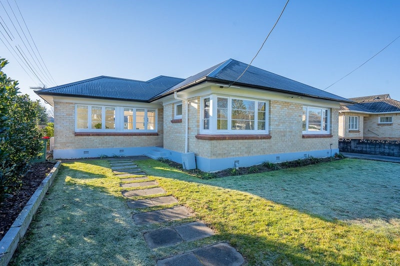 62 Nixon Street, Hamilton East, Hamilton - Carousel 1