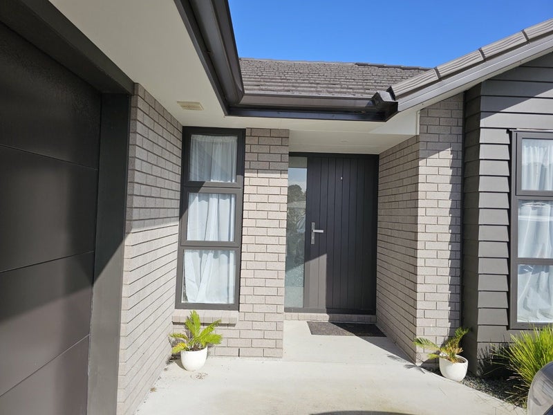 21 Paritutu Road, Spotswood, New Plymouth - Carousel 2