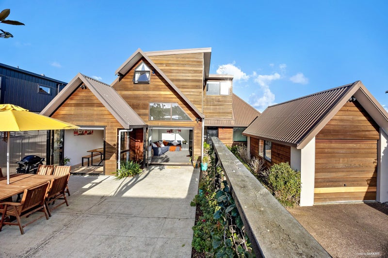33B Amaru Road, One Tree Hill, Auckland - Carousel 2