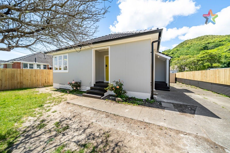 3/13 Kowhai Street, Naenae, Lower Hutt - Carousel 1