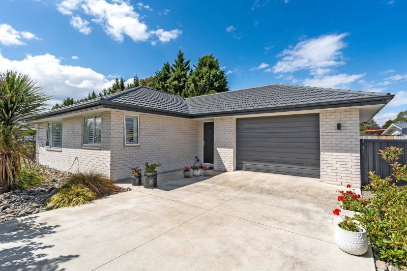 2 Maple Grove, Solway, Masterton - Carousel 2
