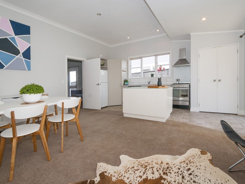 61 Victoria Street, Petone, Lower Hutt - Carousel 2