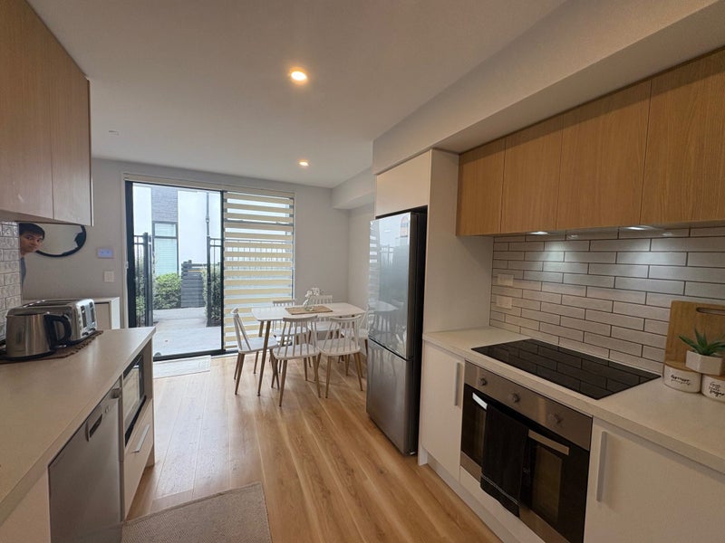 5/12 New Brighton Road, Shirley, Christchurch - Carousel 2