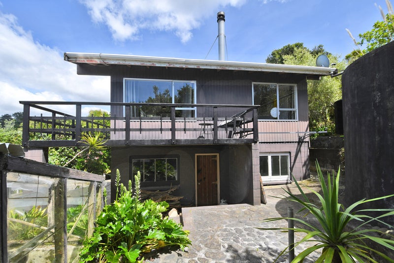 17 Wonderview Road, Leigh, Leigh - Carousel 2