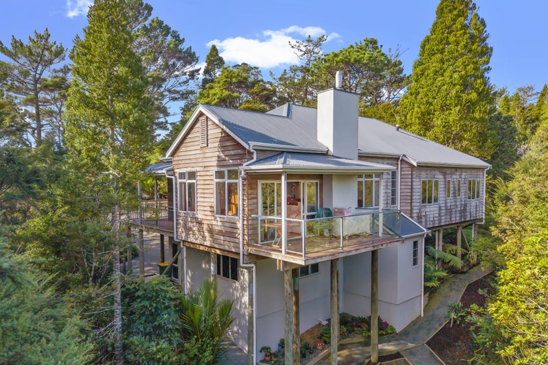 464 Sunnyside Road, Albany - Carousel 1