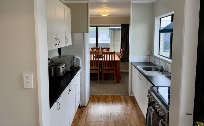 54 Geraldine Crescent, Cloverlea, Palmerston North - Carousel 2