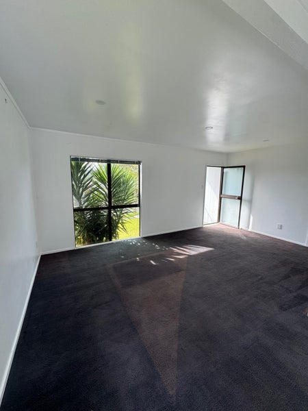 1/83 Luanda Drive, Ranui, Auckland - Carousel 2