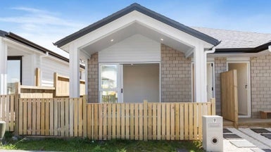 7 Noia Way, Karaka, Papakura - Carousel 1